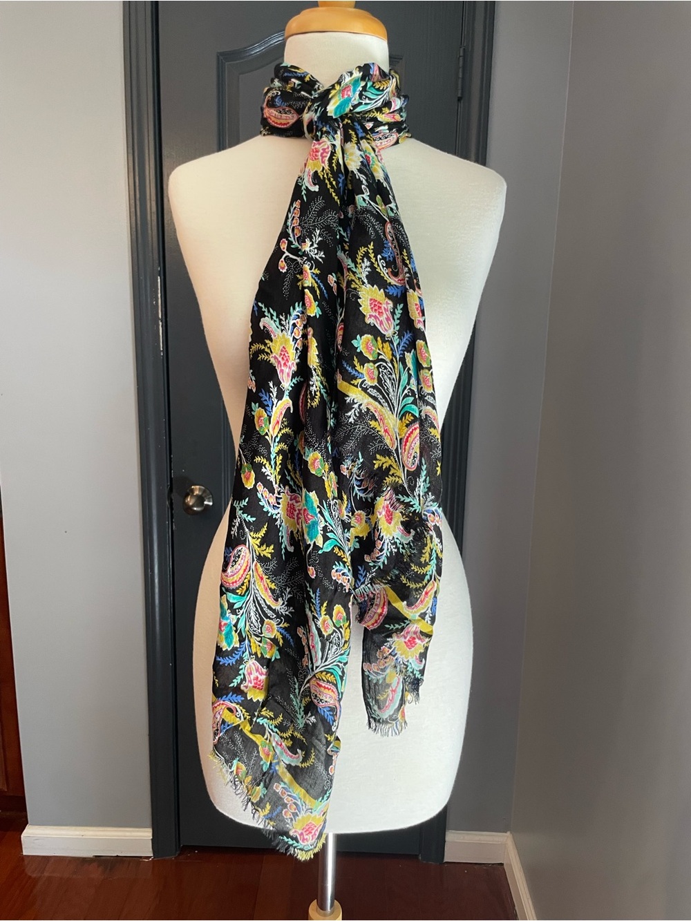 LOFT Elegant Black Floral Paisley Lightweight Scarf